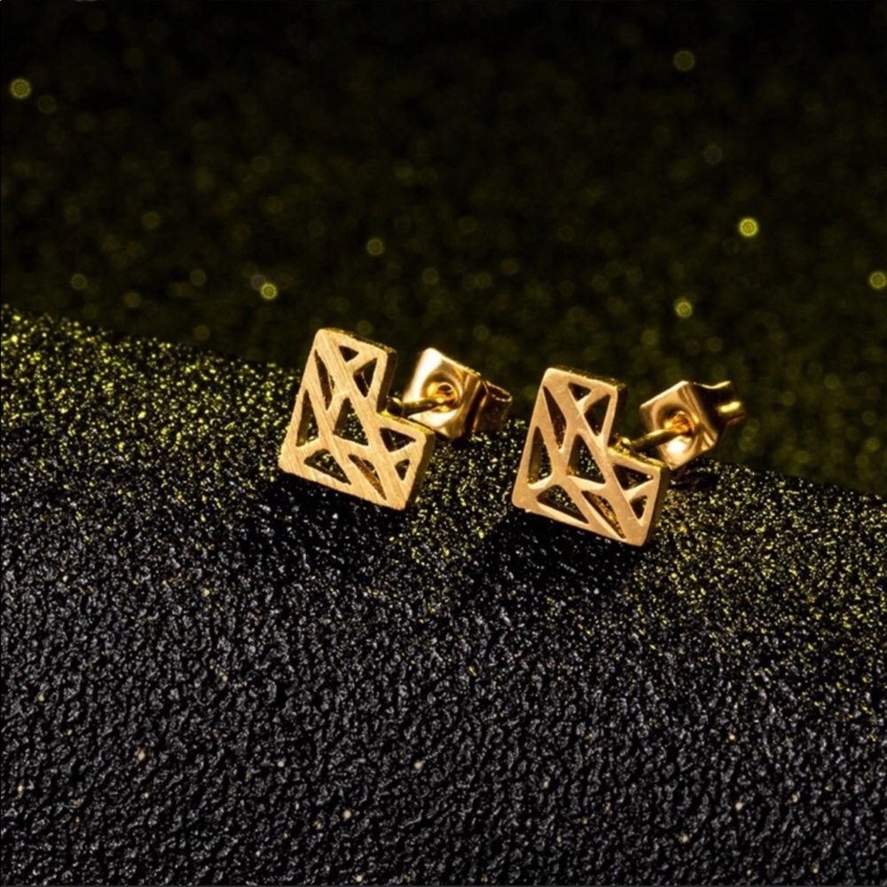 New women’s earrings jewelry gift - Picture 1 of 1